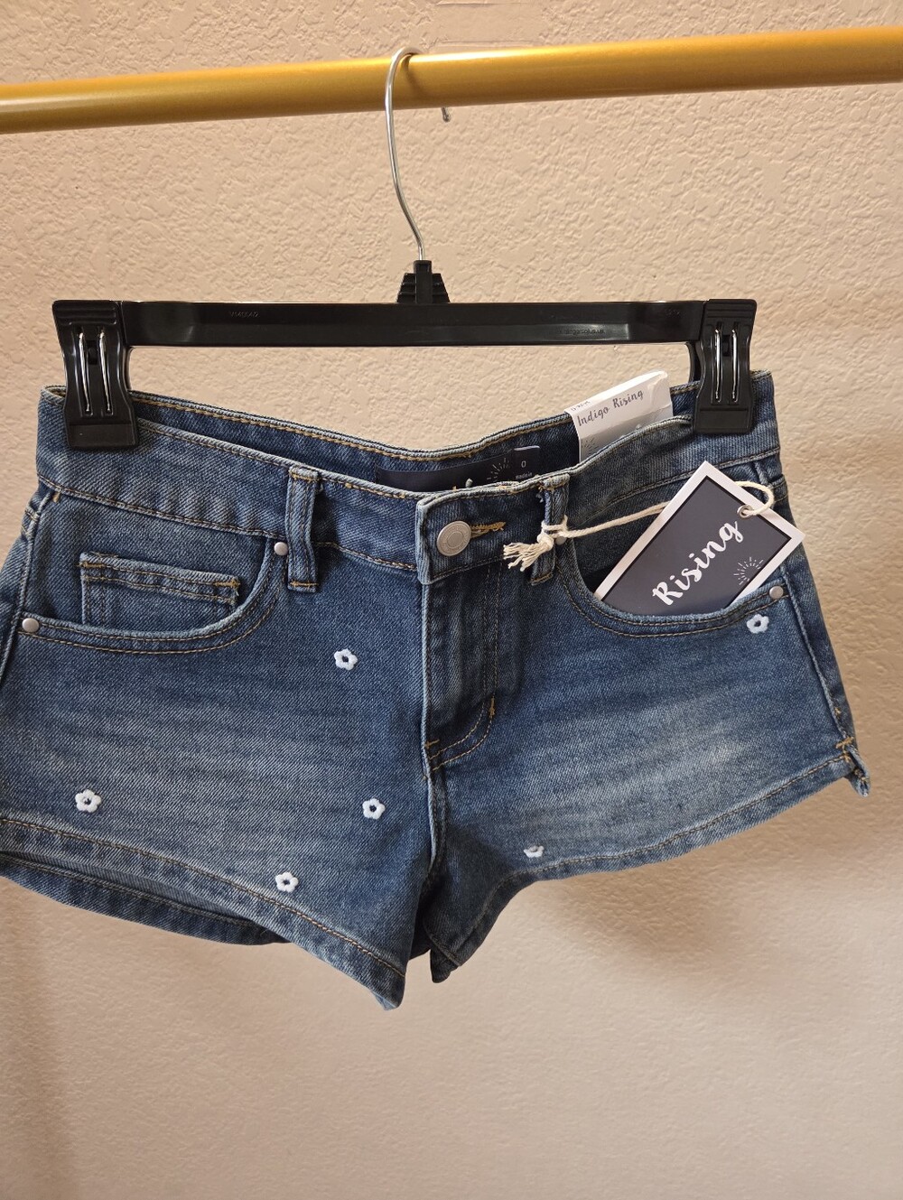 NWT- Floral Embroidered Women's Denim Shorts- Size 0 / XS